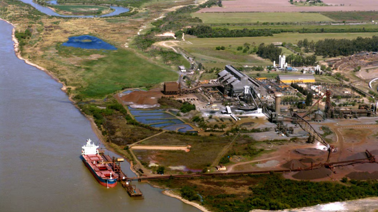 Acindar frena su planta principal y suspende a más de 500 operarios