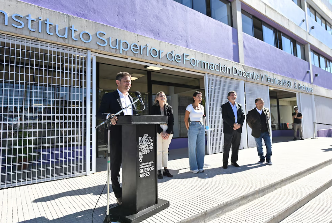 Kicillof concentra su campaña en la Tercera Sección Electoral y busca ordenar tensiones internas