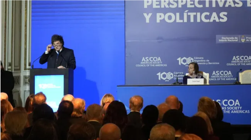 Milei apuntó al kirchnerismo en el Council of the Americas