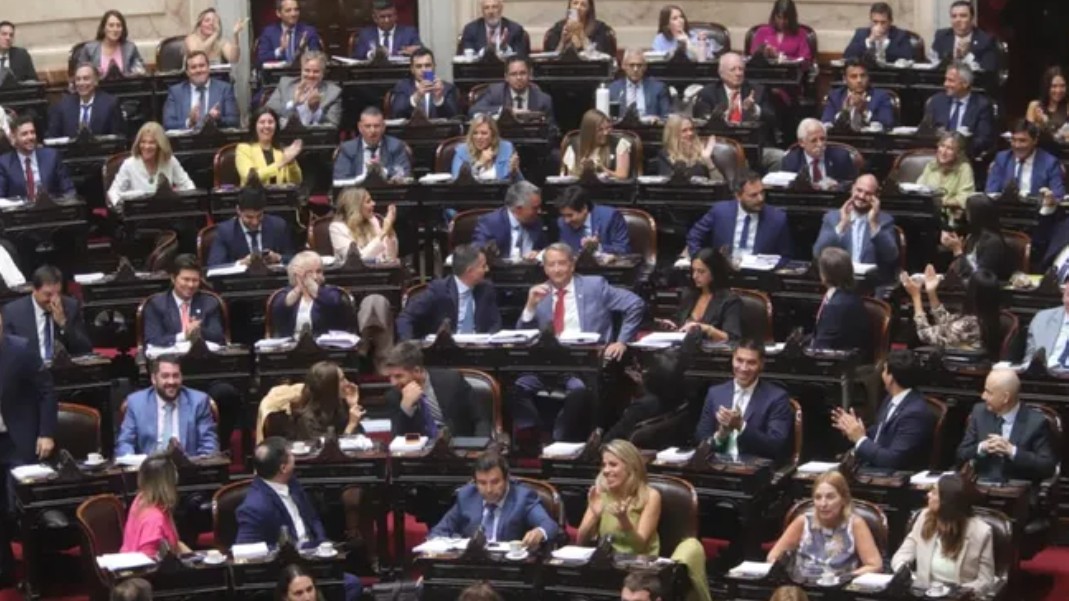 Reforma laboral: el oficialismo acelera la sanción en el Senado tras aceptar cambios y la victoria en Diputados
