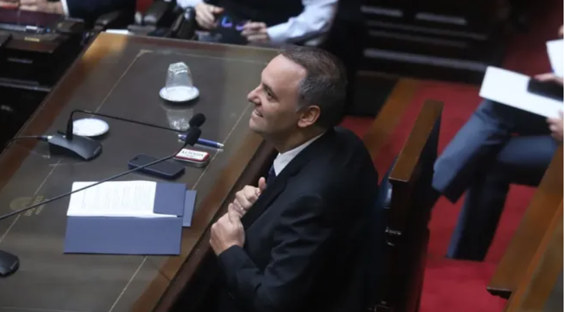 Adorni debutó en el Congreso con respaldo total del Gobierno y evitó responder sobre su situación judicial