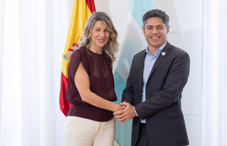 Kicillof inició su gira por España y busca posicionarse a nivel internacional frente a Milei