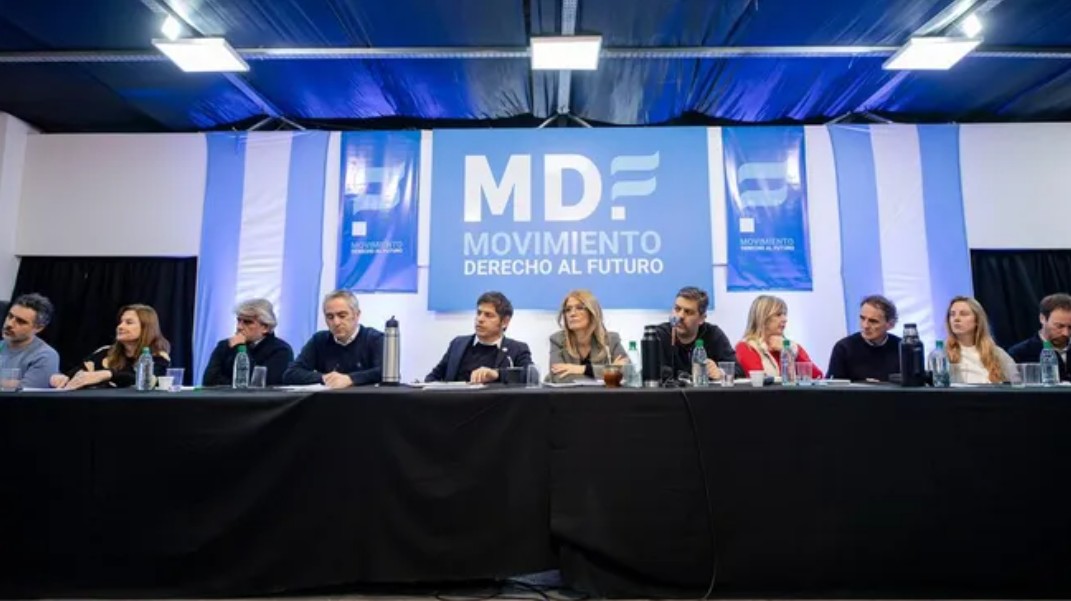 Kicillof buscó bajar la tensión interna y pidió concentrar la disputa política en Javier Milei