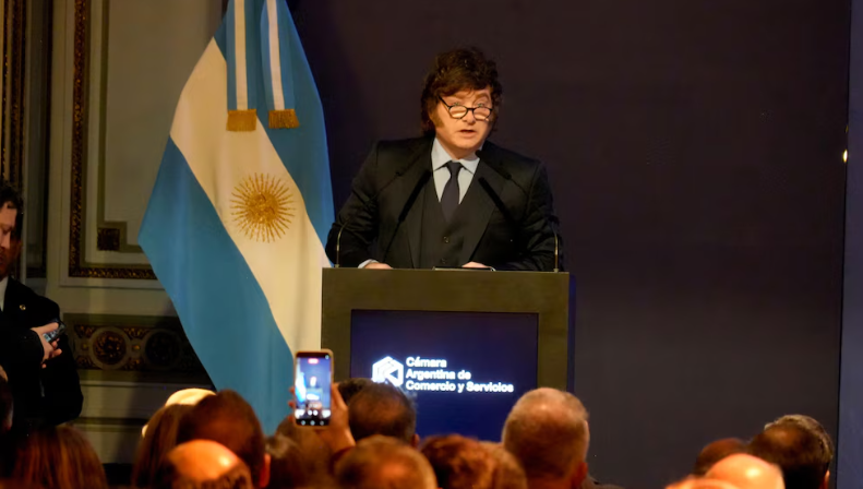 Milei vinculó la baja natalidad con el crecimiento económico y defendió el rumbo de su gestión