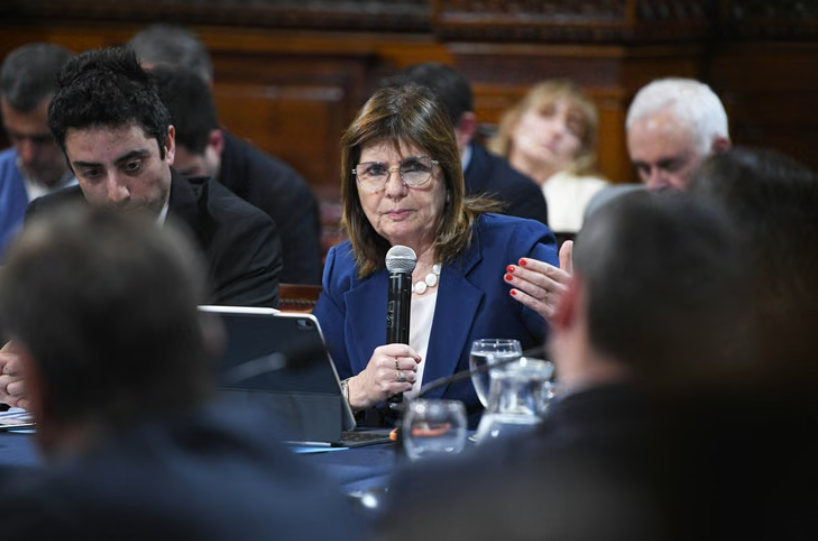 Bullrich desmintió a Santilli y profundizó la interna del Gobierno por los cambios en discapacidad