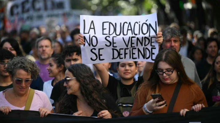 Universidades públicas lanzan un mes de paros y preparan una nueva Marcha Federal para octubre