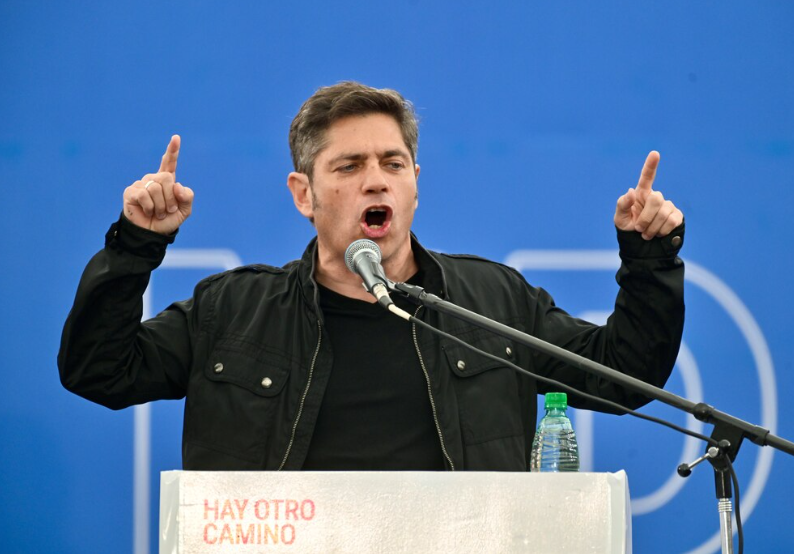 Kicillof pidió un acuerdo opositor para defender las PASO y advirtió que eliminarlas favorecería a Milei